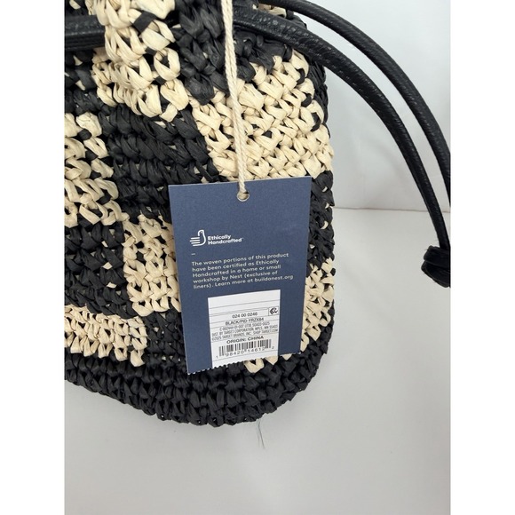 Universal Thread Straw Checker Drawstring Crossbody Bag Black Natural NWT - Picture 7 of 10